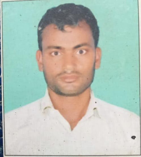 dead body of youth found hanging