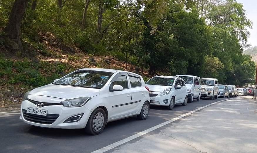 Jam jam everywhere in Ramnagar on weekend
