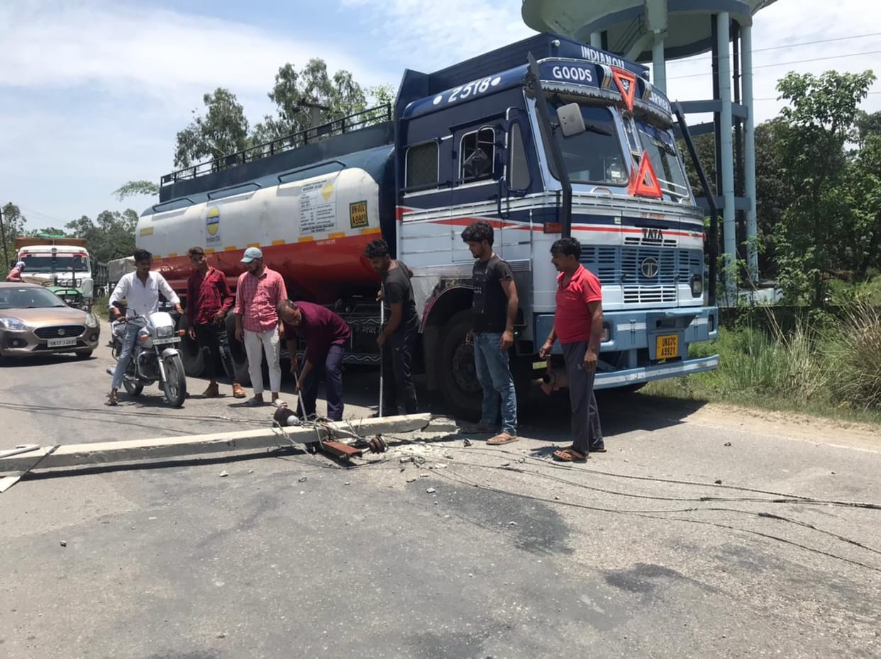 HT line pole fell due to dumper collision, lights in nine villages