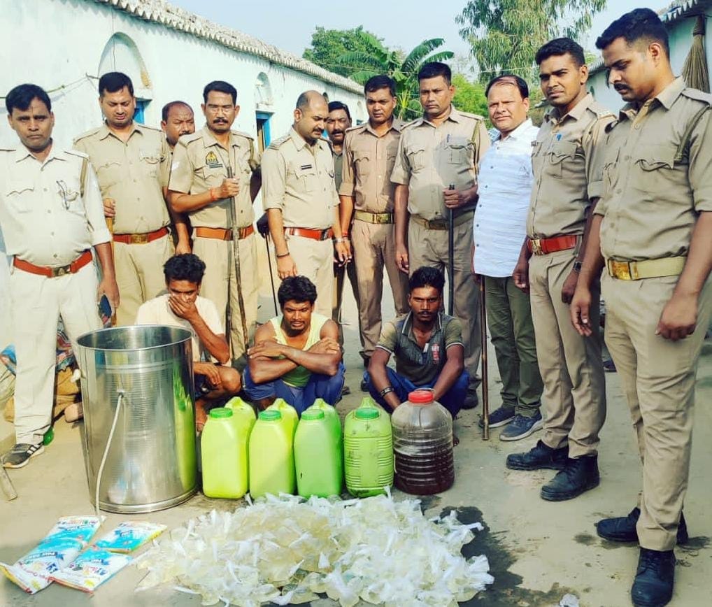 Excise and police team raided Tehsil area