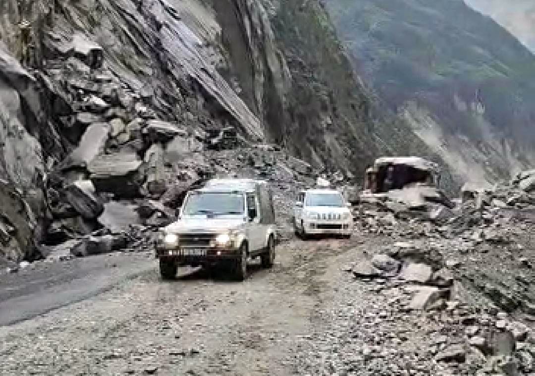 Tawaghat-Lipulekh Road: pilgrims got relief from opening of road in Lakhanpur