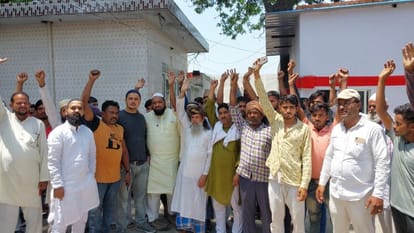 Video viral by making indecent comments, protests in protest