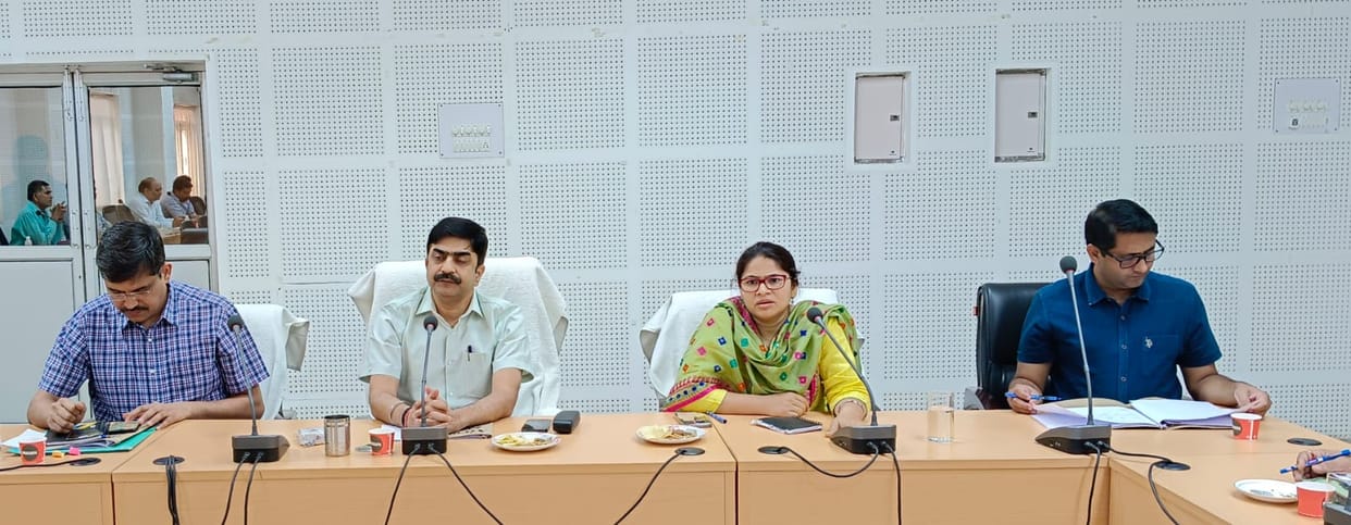 Start 30 percent industries by September: Commissioner