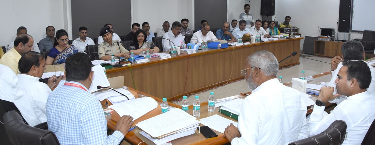Provide other facilities in the villages where colonies were cut and given plots: Satya Prakash