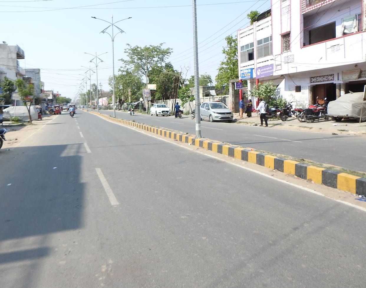 Mercury rose up to 42 degrees, sunlight was seen on the streets