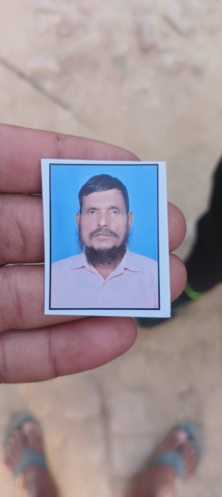 Farmer irrigating the field died of electrocution