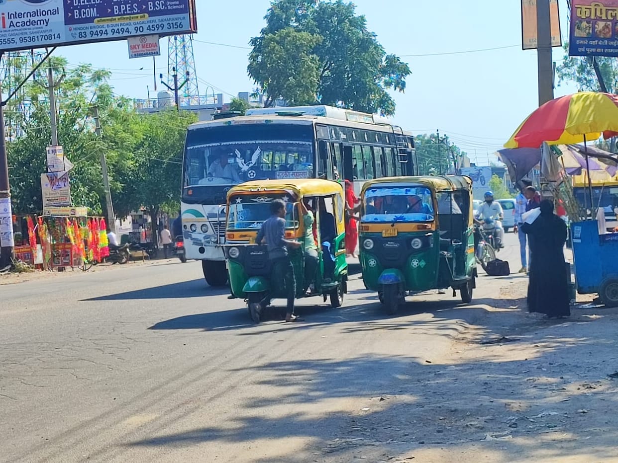 Illegal stand can cause a big accident anytime