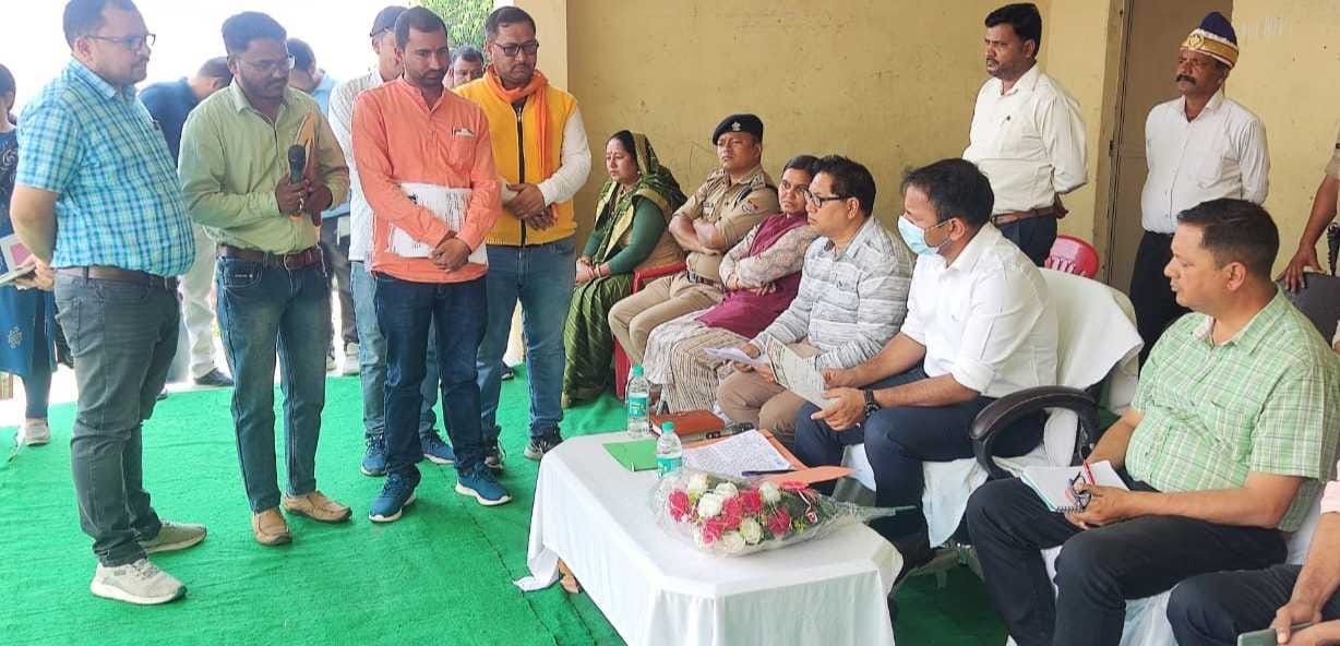 Water, electricity, health, education, road problems arose in the camp