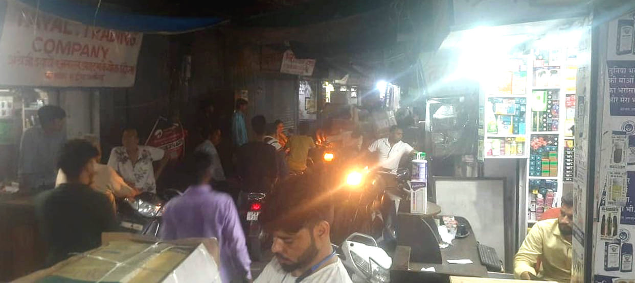 Medicines worth ten crores are giving headache to wholesalers