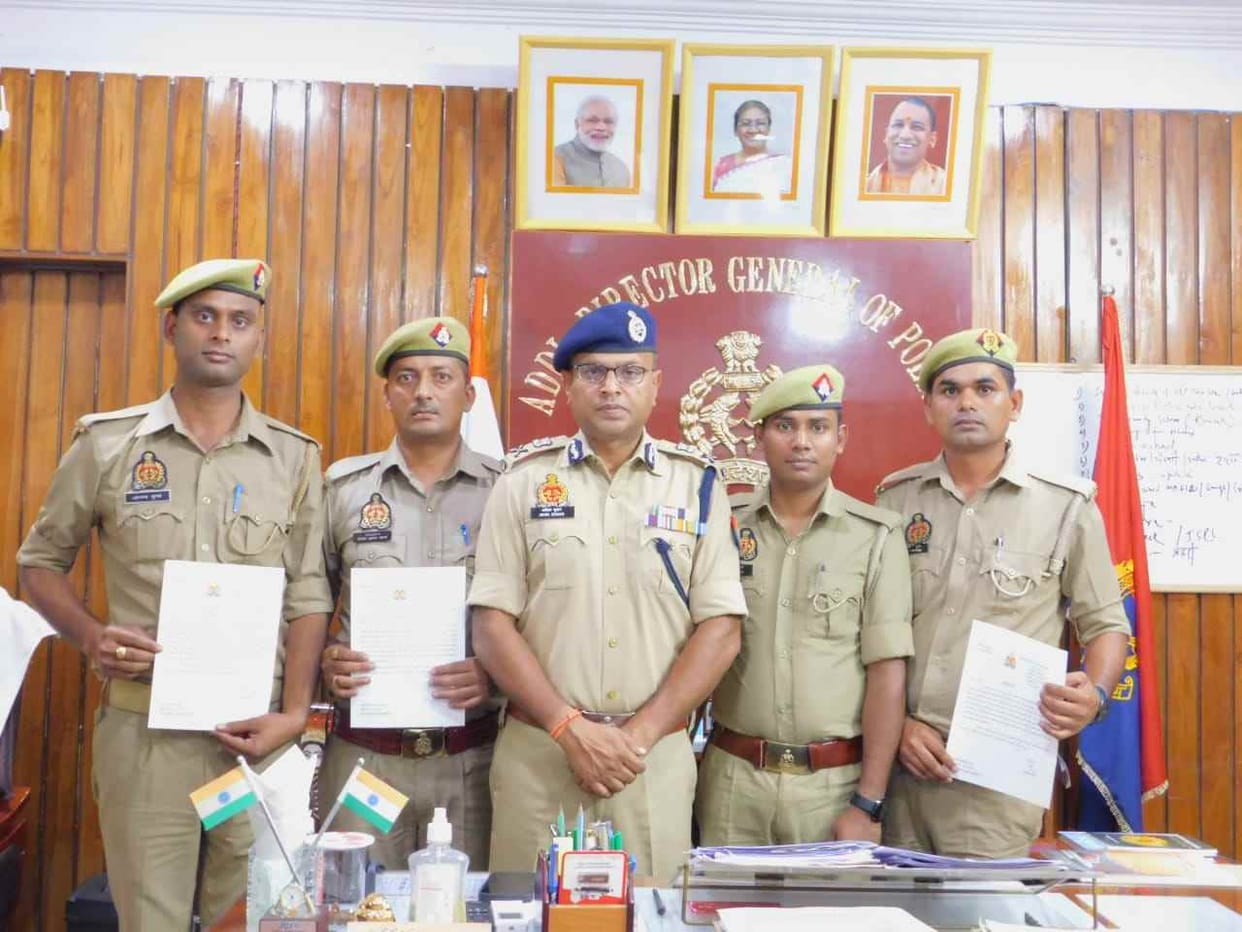 4 constables hounered by adg