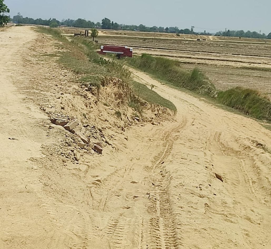 Permission no royalty, mining mafia sold soil worth crores