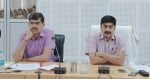 आयुक्त सभागार में बैठक को संबोधित करते कमिश्नर अखिलेश सिंह।