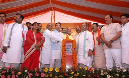Foundation stone of bridge on Garra river in Dhanyaura, to be constructed with 21 crores