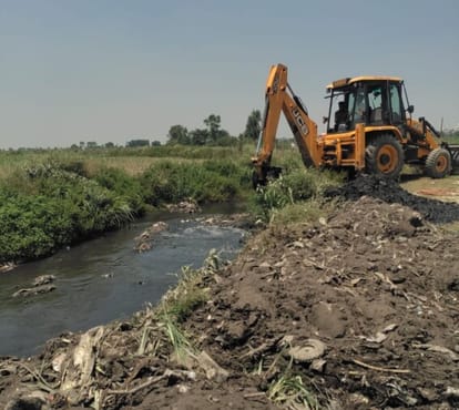 Abandoned the drains... broom on the budget of lakhs