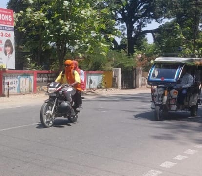 Silence started spreading on the streets as the temperature increased