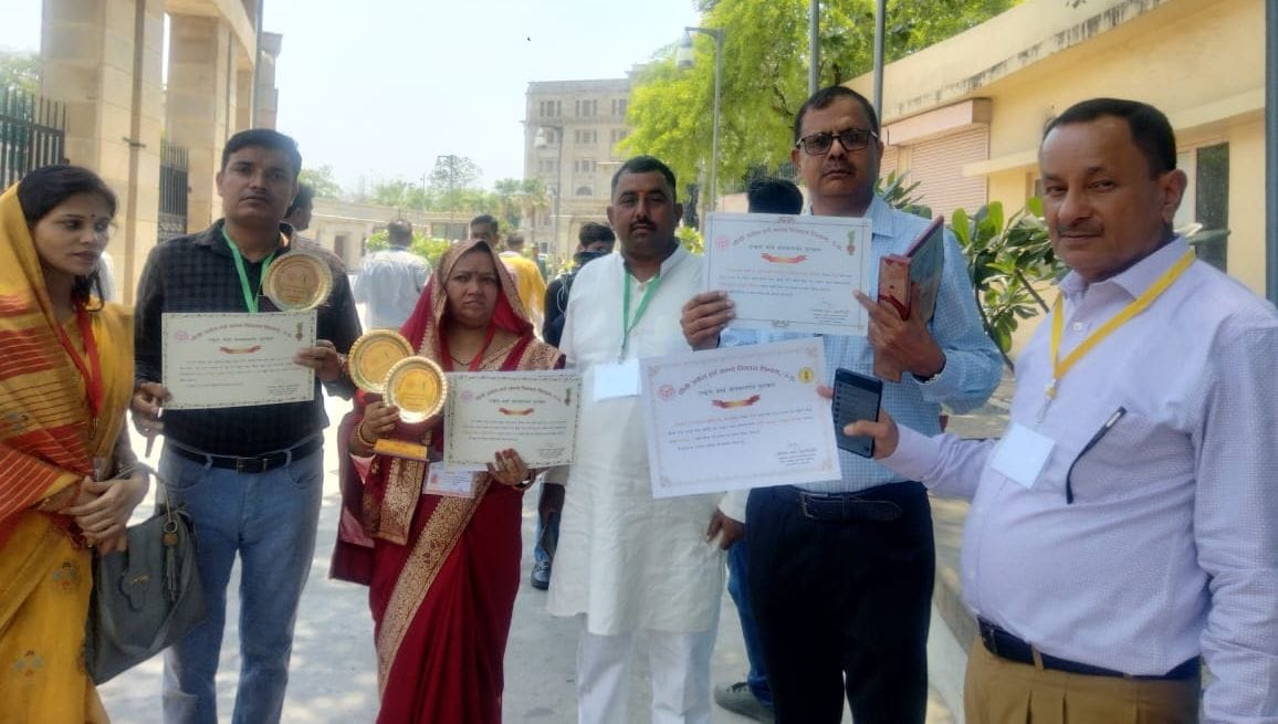 The Chief Minister honored the farmers of Gonda