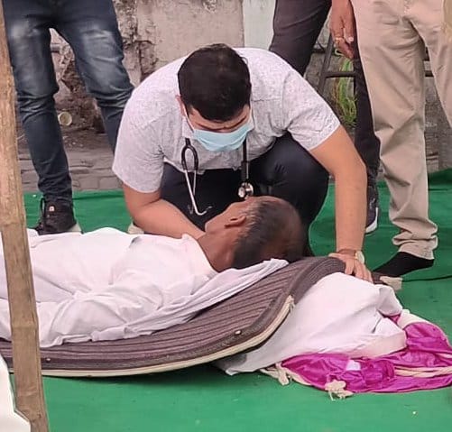 The condition of a farmer deteriorated at the protest site