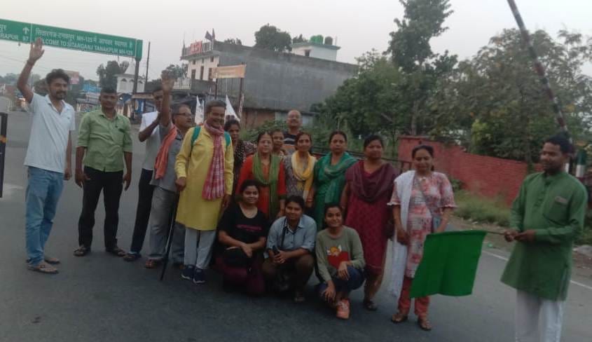 A group of 30 passengers left for Adi Kailash Darshan from Tanakpur