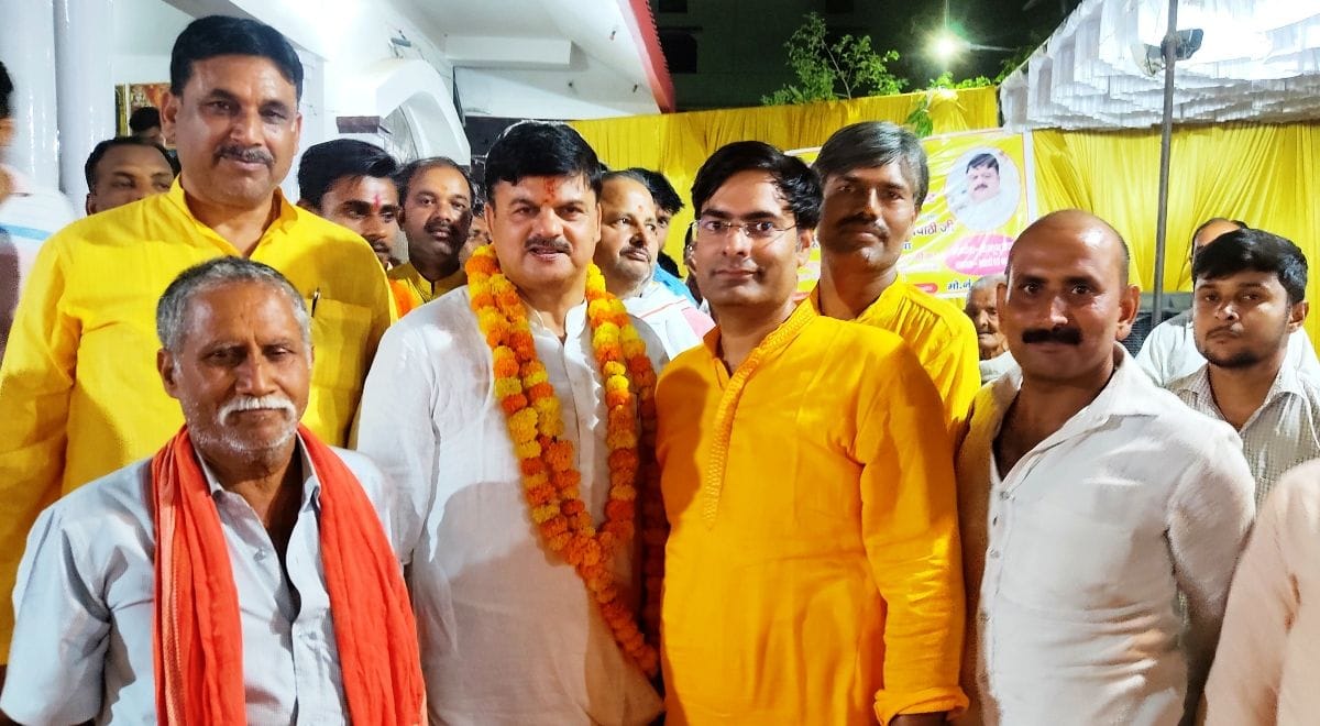 Mayor of Municipal Corporation Ayodhya was welcomed in Tinouta