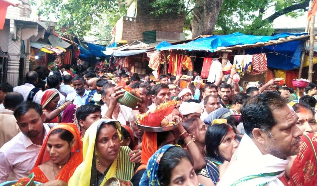 Devotees gathered in Kadham on Sheetla Ashtami