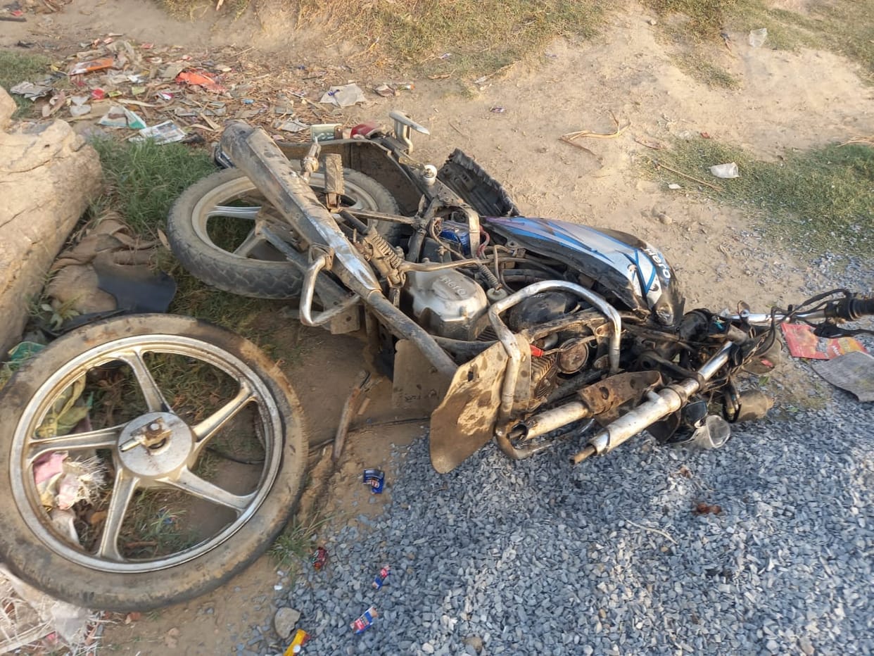 Uncontrollable bike riders returning from wedding procession collided with a car, two died, one serious