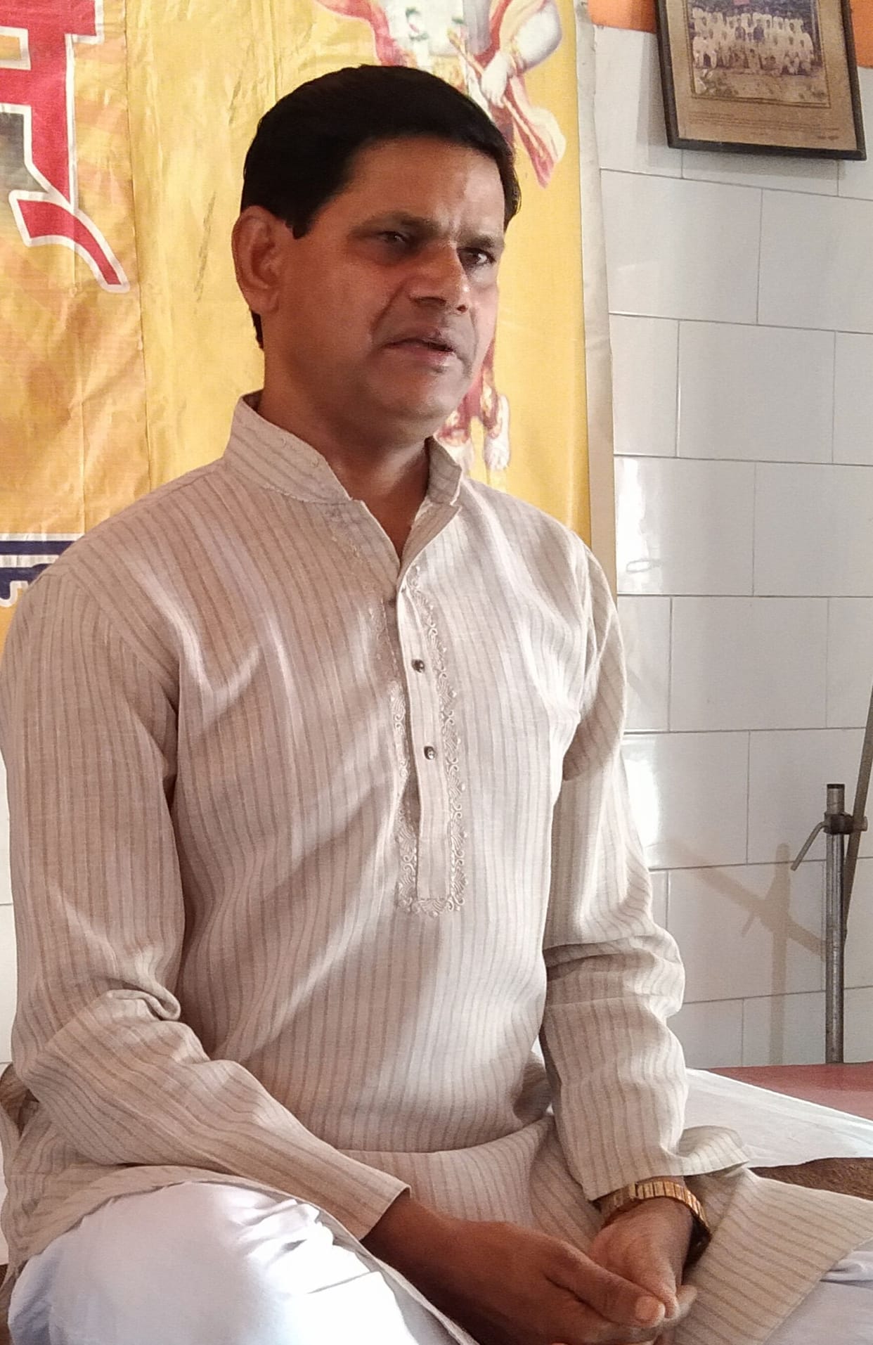 The one who has fame in the world, he is alive: Jitendra