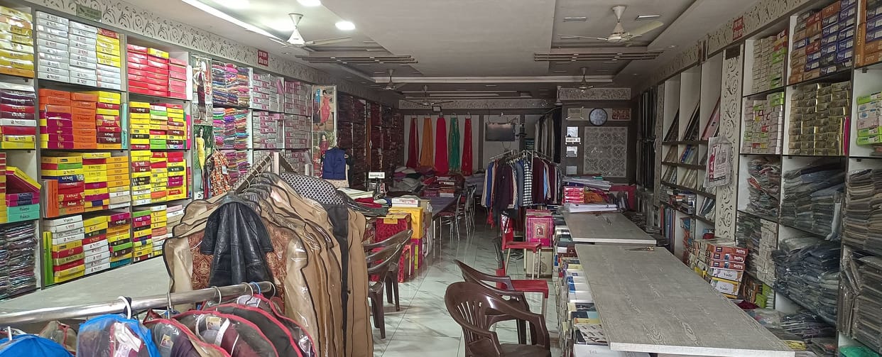 Torture of heat on business, injury of 50 lakhs everyday