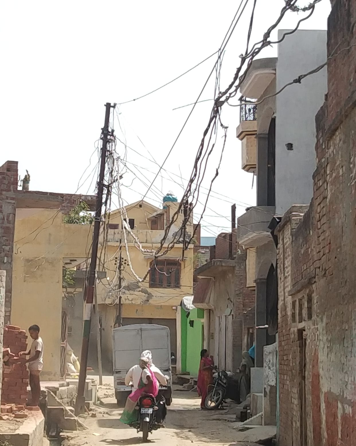 Fear of accident due to hanging electric wires, supply remains stalled