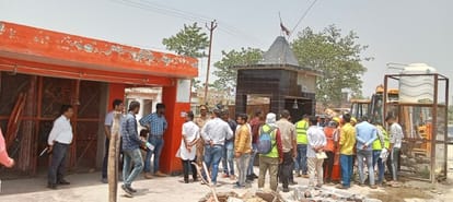 Hindu organizations agitated over removal of ancient temple, created ruckus