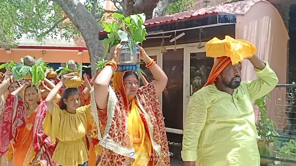 Kalash Yatra taken out for Bhagwat Katha