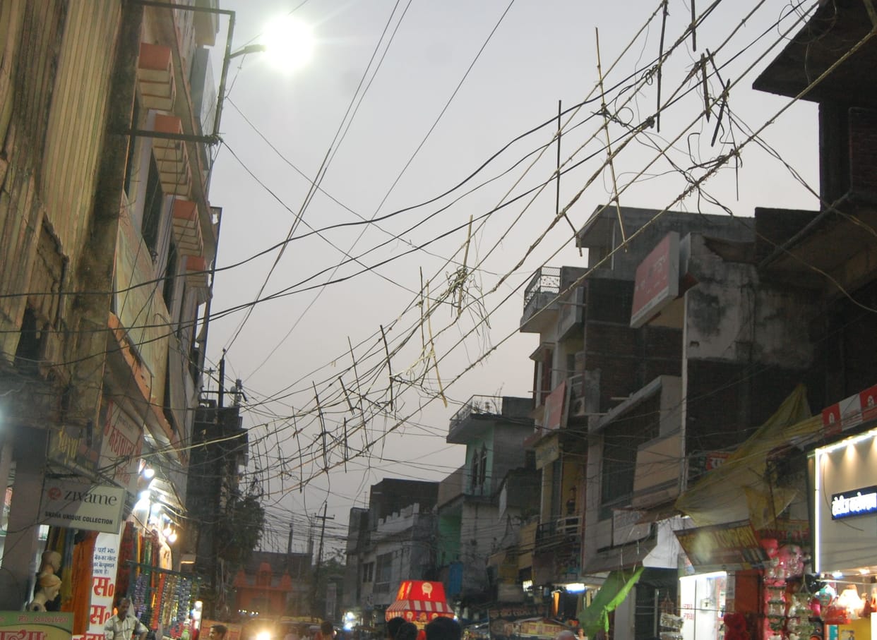 The city's electricity houses are gasping in the heat ... the voltage is low, the fans are not filling