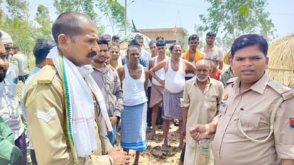 Rushed the workers who came to build the water tank, quarreled