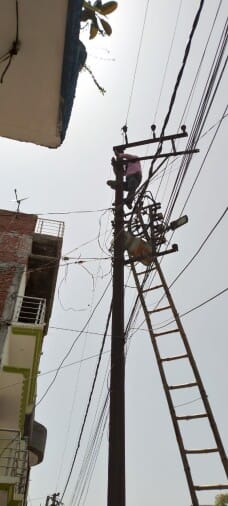 Electricity crying in Ballabhnagar Colony for three days