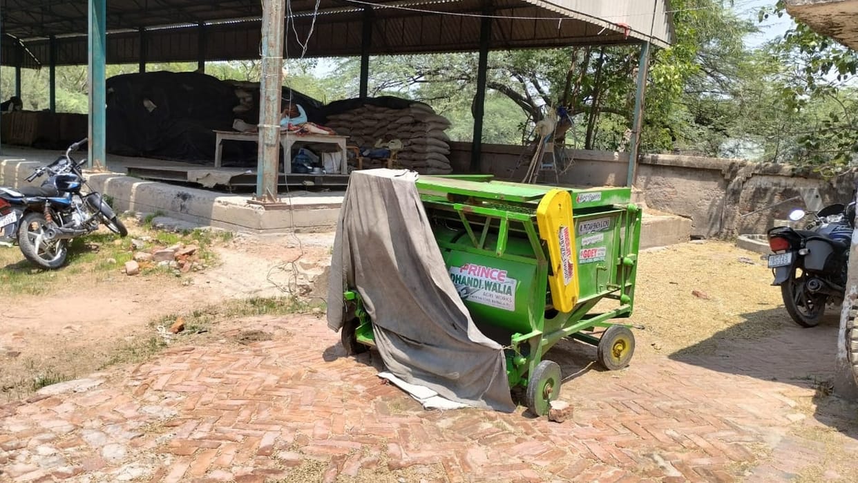 The last day of wheat procurement was spent waiting for the farmers