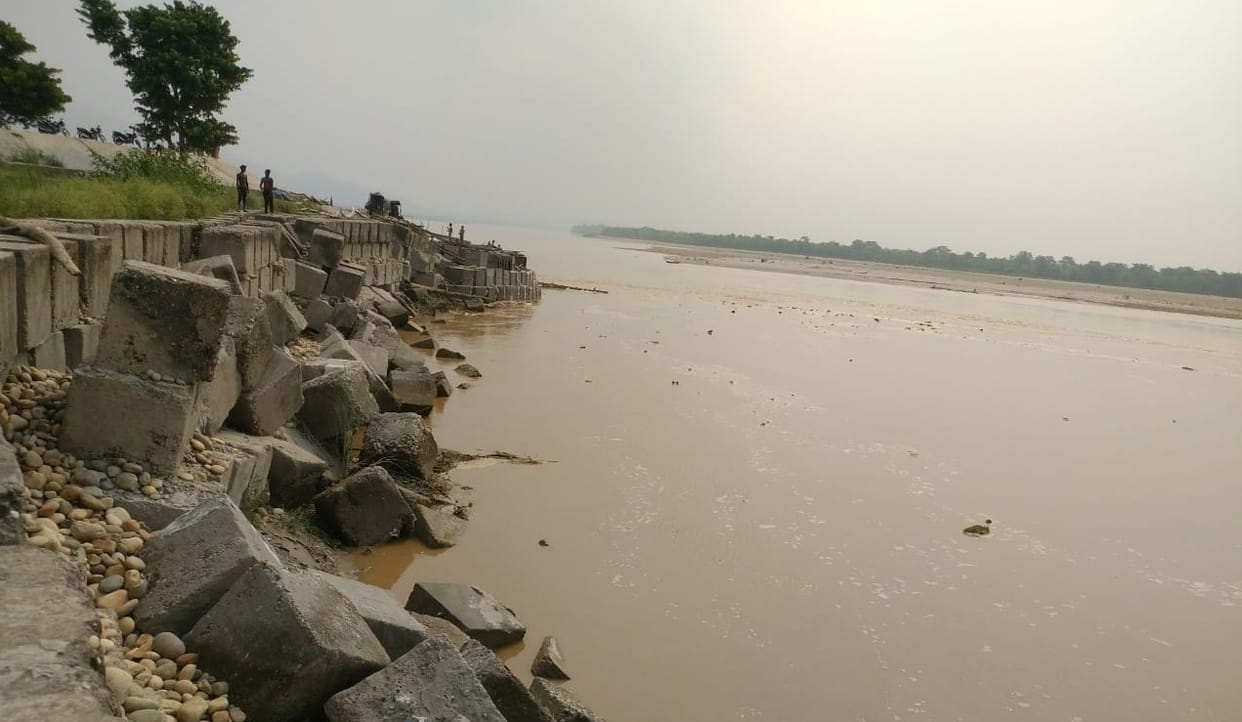 river water lebale