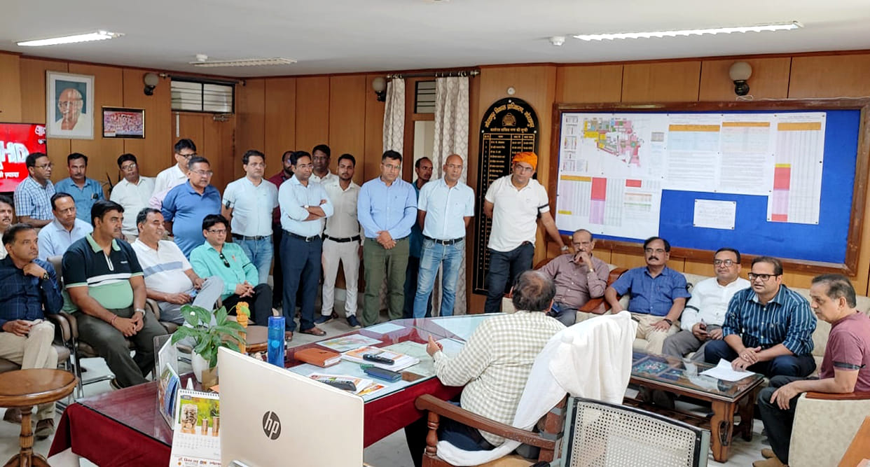 Ray Hospital Seal: Commissioner did not get VC, doctors were black-banded and protested, warned of agitation