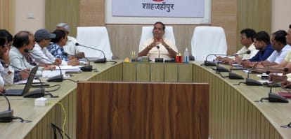 File a report against those who burn stubble