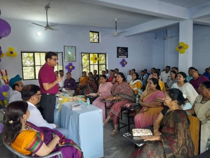 Girls got the gift of smart class