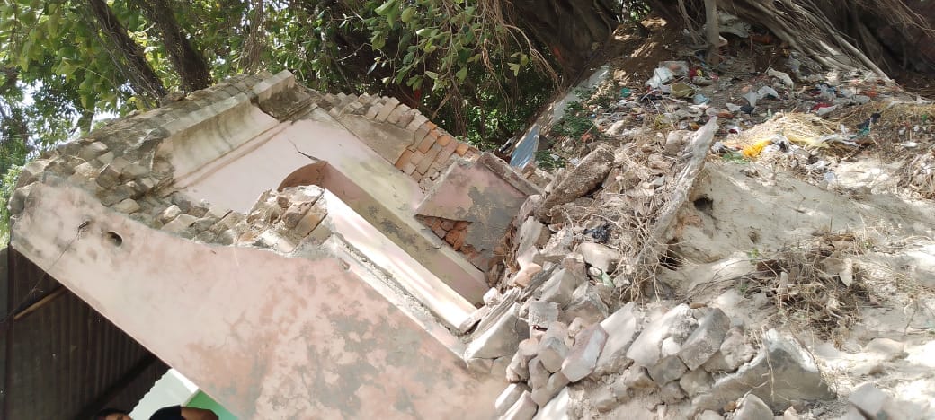 Resentment among villagers due to rejection of anti-erosion project