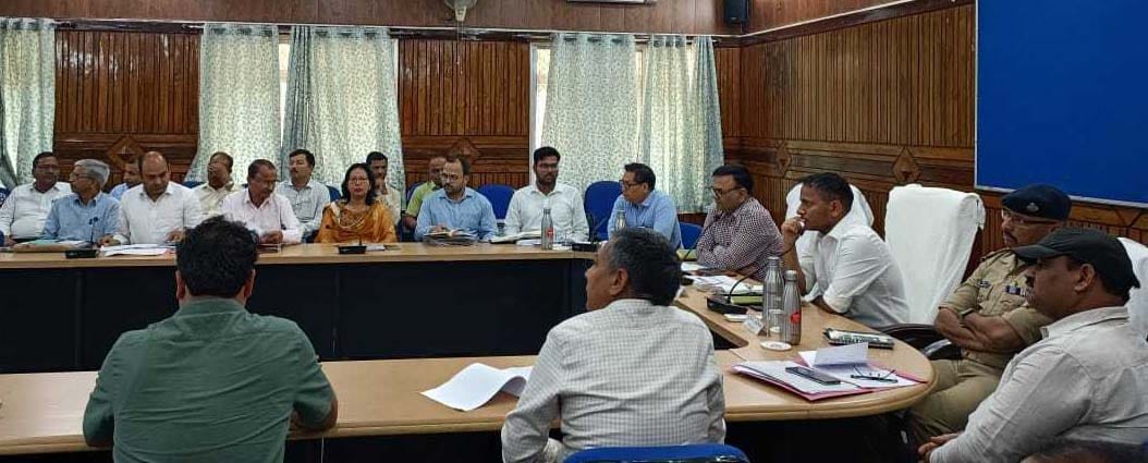 The benefit of all the schemes should be given to the public on time.