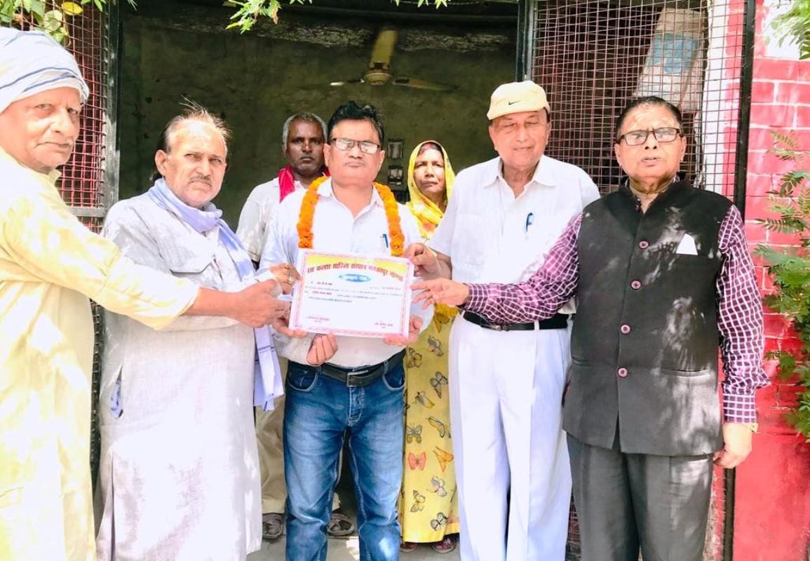 Dr. VK Verma got the National Literary Pride Award