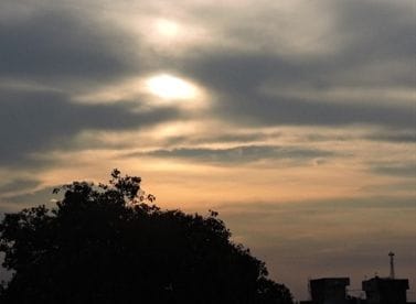 4.5 degree drop in mercury due to drizzling, relief from heat