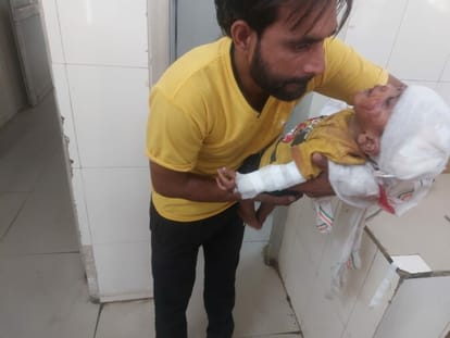 SDM sent the couple-innocent injured in the accident to the hospital in his car, went by bike himself