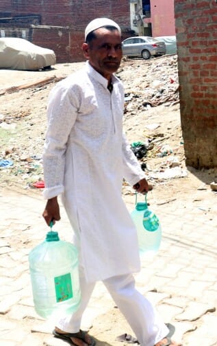 Thousands of people of Jalalnagar yearning for water for two months
