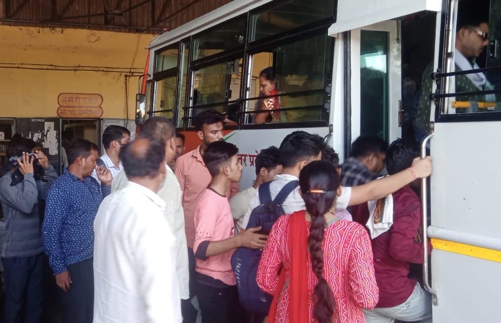 Malfunction in roadways bus, passengers created ruckus