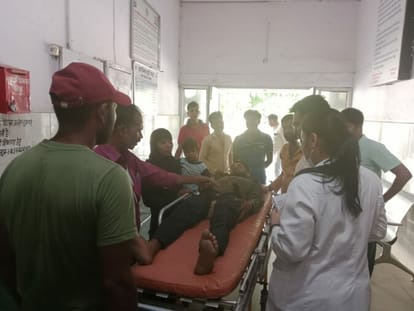 Doctor left the patient in emergency