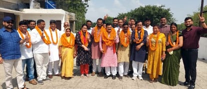 14 operators including DPS Rathore filled papers