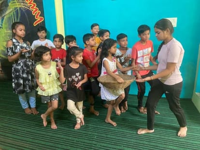 Child artist doing rehearsal of Andher Nagri drama