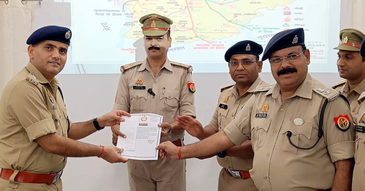 Eight police stations of the district topped the state regarding public hearing