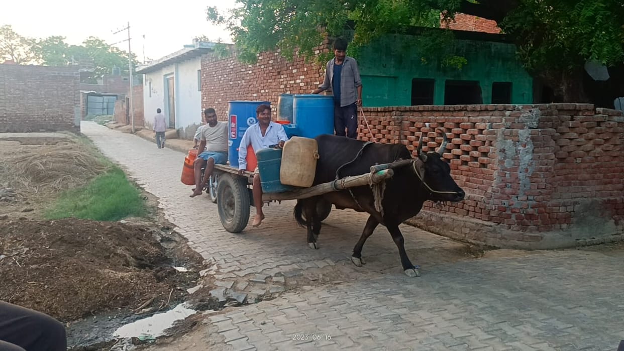 Electricity-water crisis in Bahadurpur village after the tornado